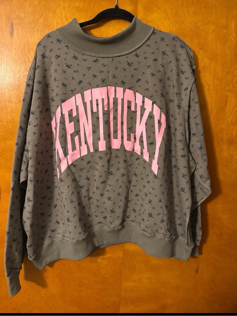 BUCKETLIST Olive Green Sweater with Pink 'KENTUCKY' Print